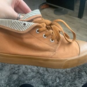Light Brown Bangs Canvas Shoes